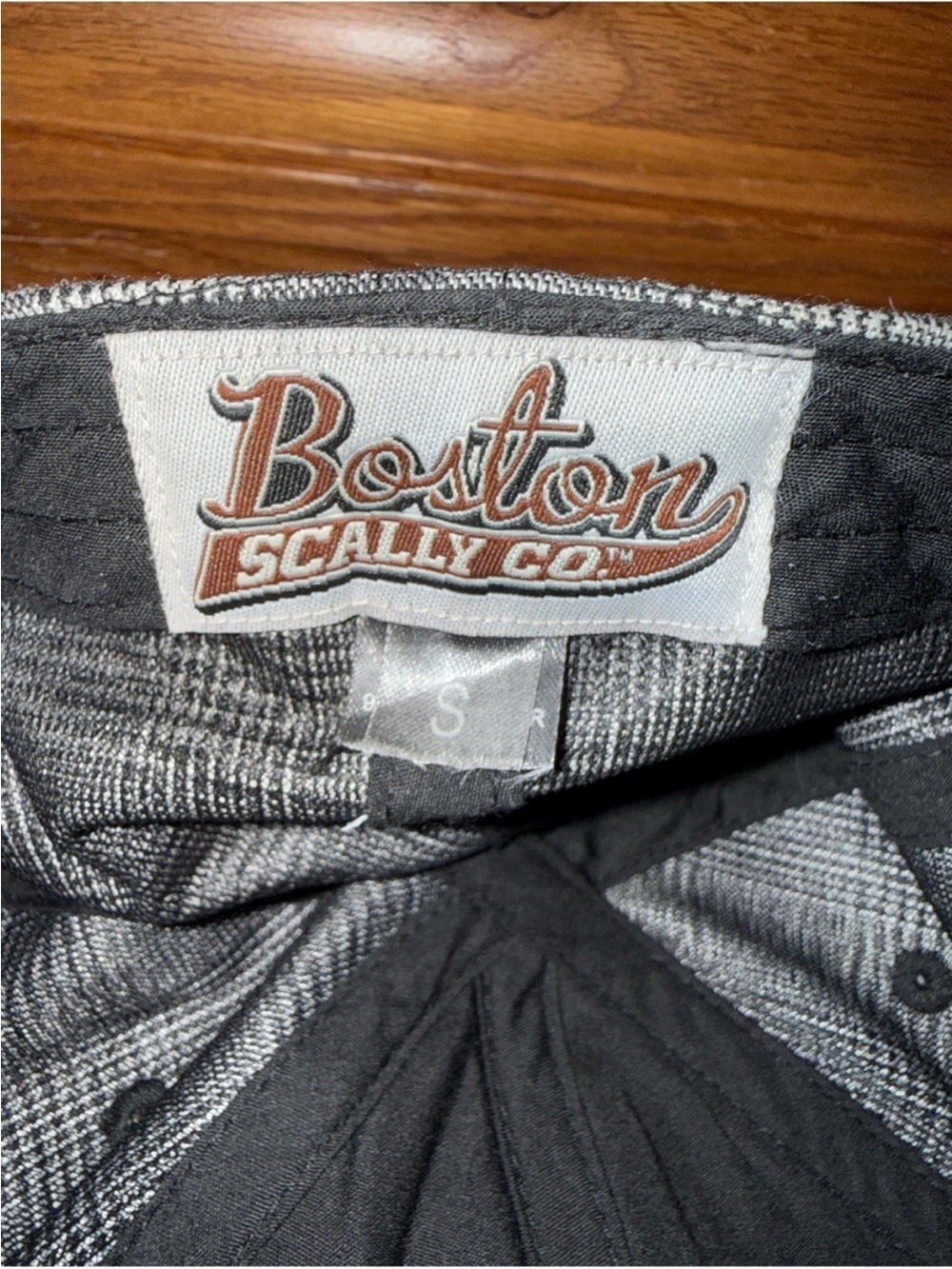 Boston Scally Gray And Black Plaid Newsboy Cap Size Small - Picture 2 of 8